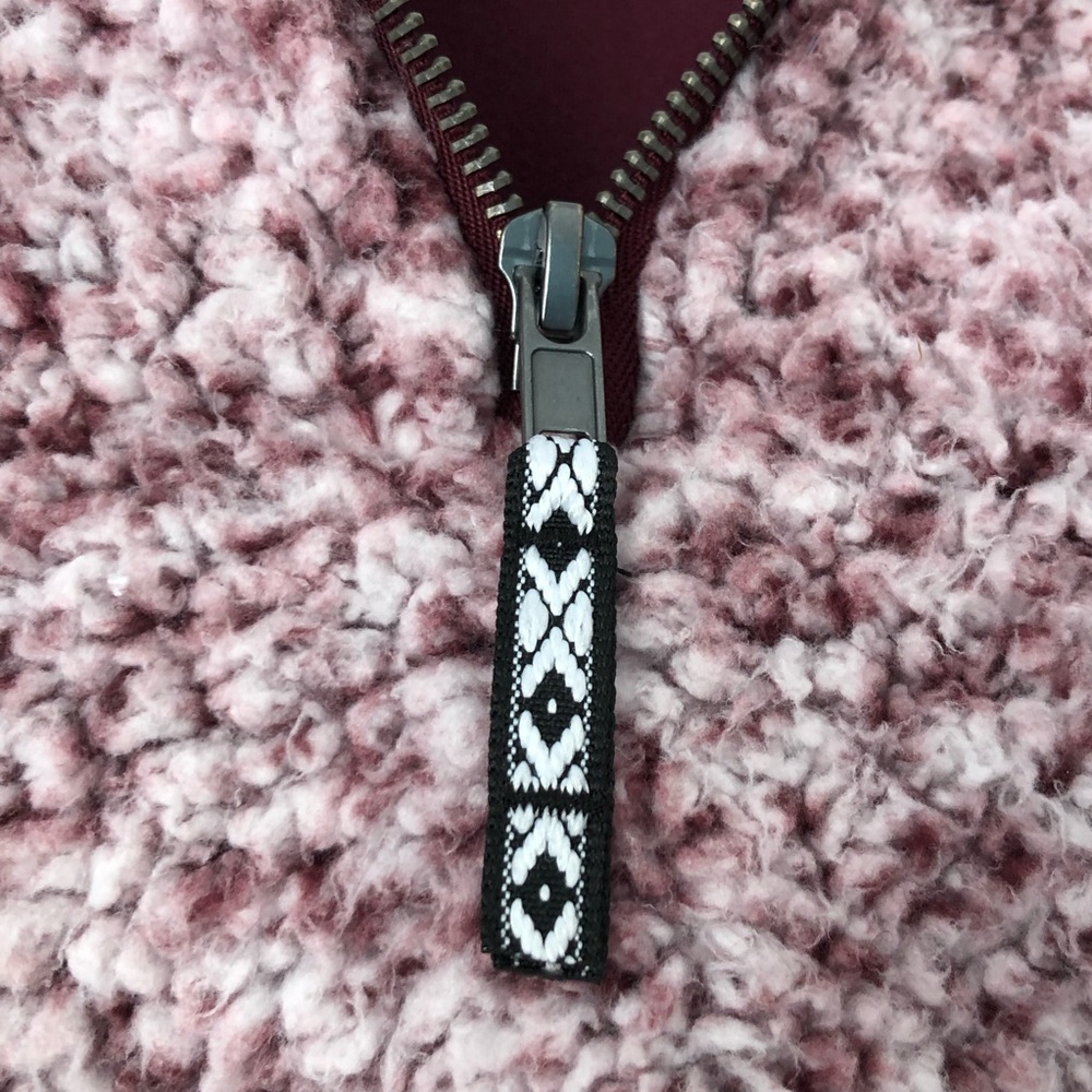 Cozy berry and white Sherpa sweatshirt - Picture 5 of 5